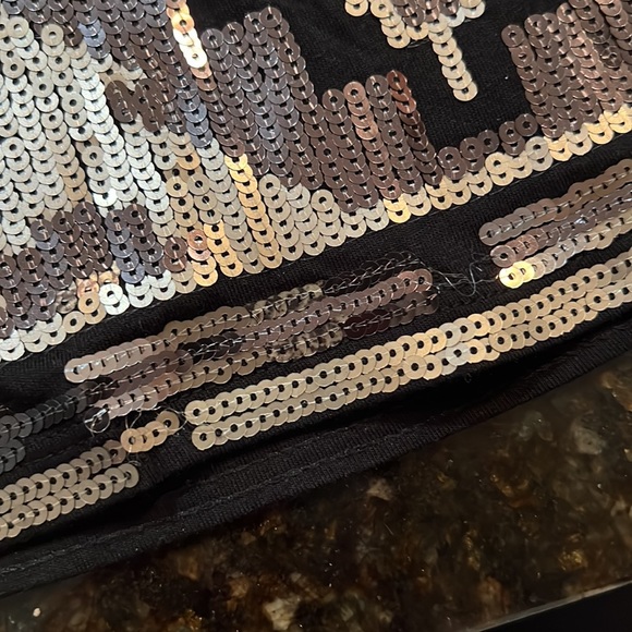 EXPRESS Sequin Skirt! Black geometric pattern - Picture 6 of 7